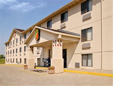 Отель Super 8 Wichita East Kellogg Экстерьер фото